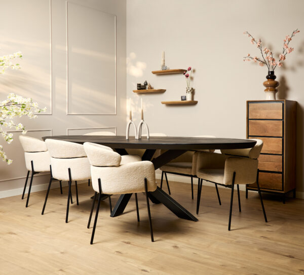 Eettafel Brandy Black | 240 cm | Ovaal foto 1