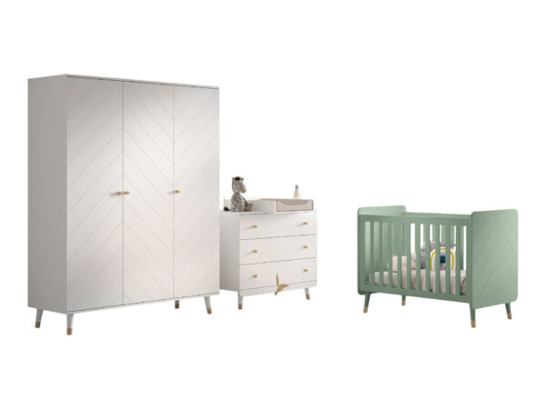 Billy set: witte Kommode, verversplank, driedeurskast en groen babybed foto 1