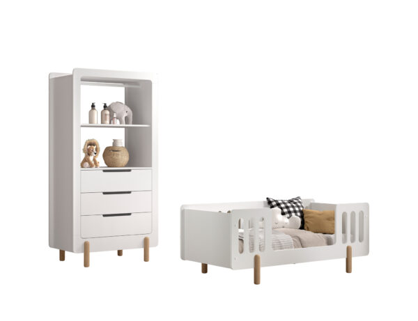 Kinderbed in wit met natuurkleurige pootjes en een bijpassende houten kast met 3 lades foto 1